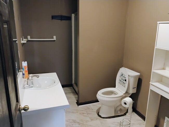 Photo - 629 Chatham Trail