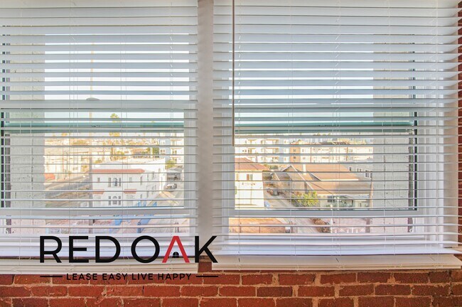 Photo - Gorgeous Studio with Stunning Hardwood Sty... Unit 401