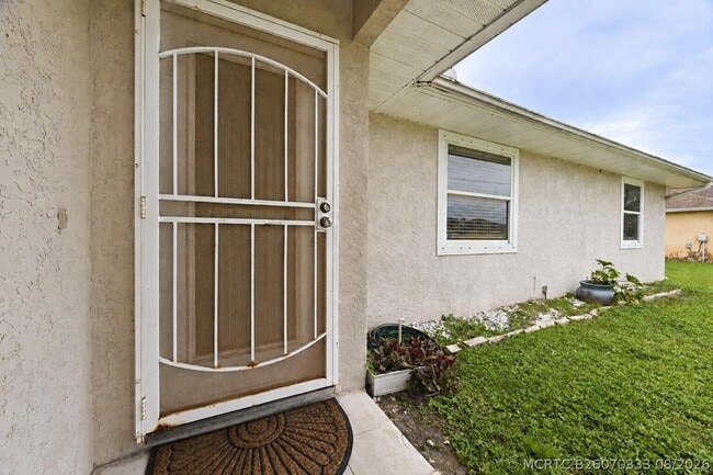 Photo - 1755 SW Castinet Ln
