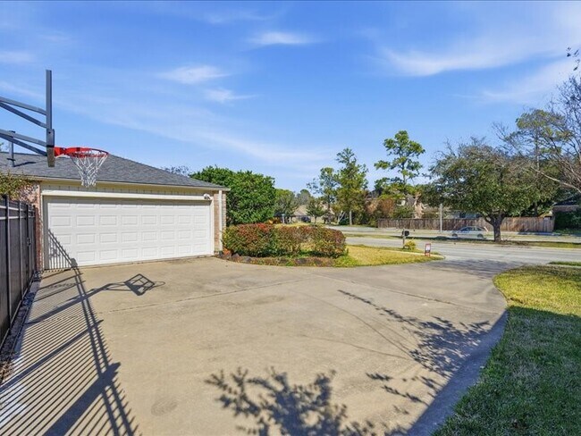 Photo - 1306 S Kirkwood Rd