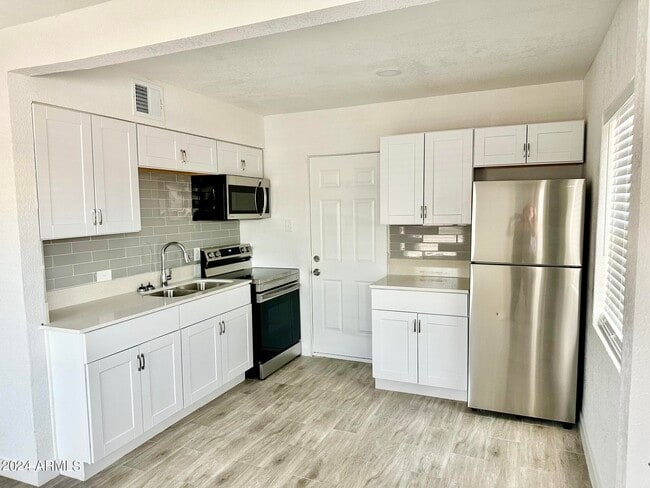 Photo - 6808 N 23rd Ave