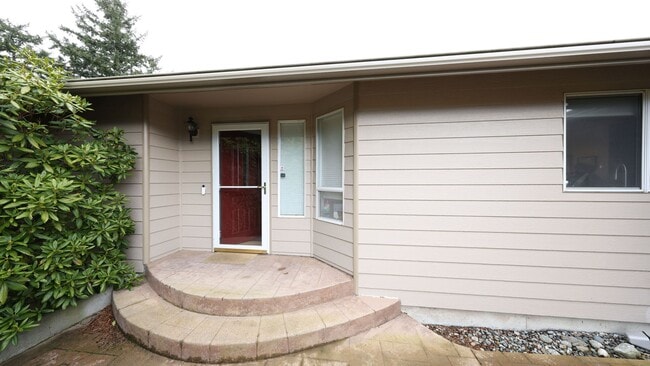Photo - 3 Bed 2.5 Bath - View Home - Private Large Lot - Pet Friendly - NAS Whidbey