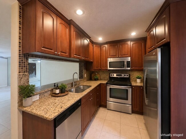 Photo - 2936 Belmont Ln