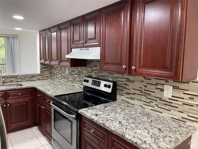 Building Photo - 2961 SW 87th Ave Unit 313 Rental