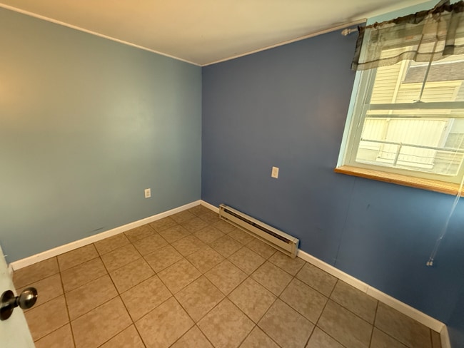 Photo - 4 L St Unit Lower
