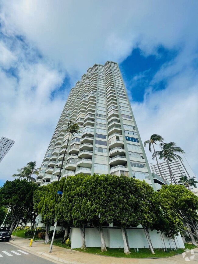 Building Photo - Partly Furnished 1-bedroom, 1-bath condo a...