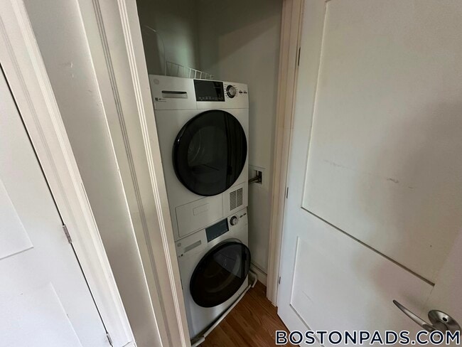 Photo - 233 Lafayette St Unit 5