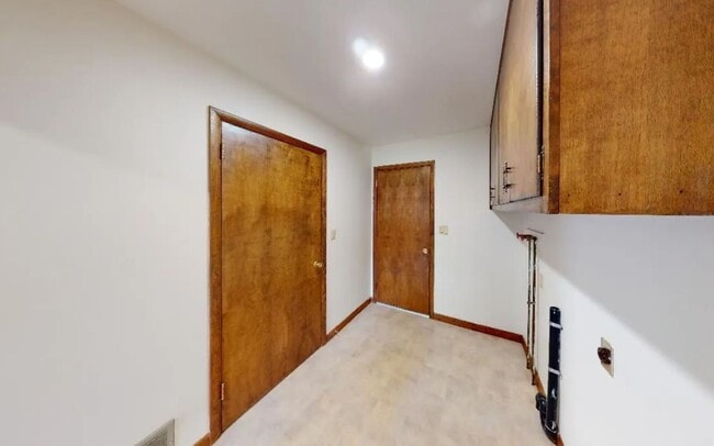 Photo - 2722 Stewart Dr