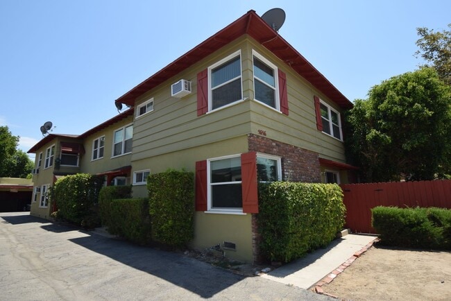 Photo - 5656 Whitsett Ave Apartment Unit 02