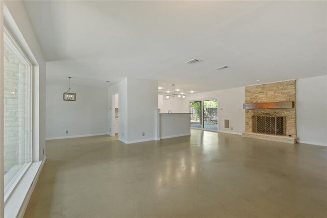 Photo - 2500 Candlewood Ct
