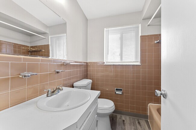 Photo - 24579 Kelly Rd