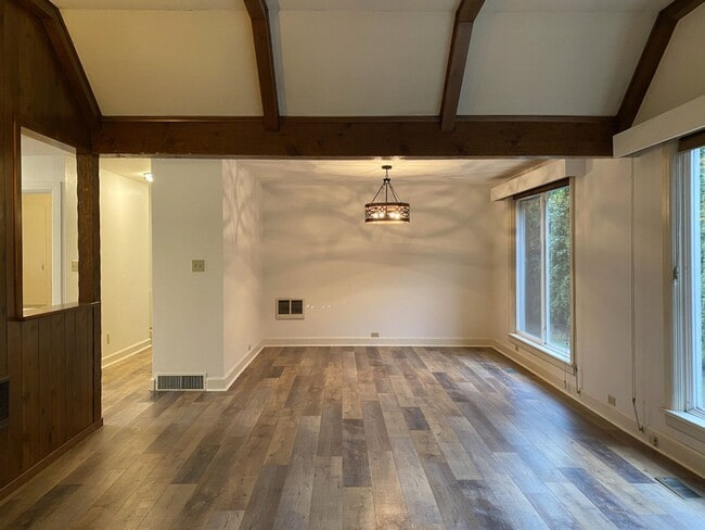 Photo - Quaint Hood River Cottage