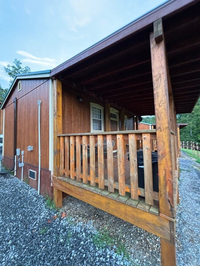 Photo - 495 Stallings Rd