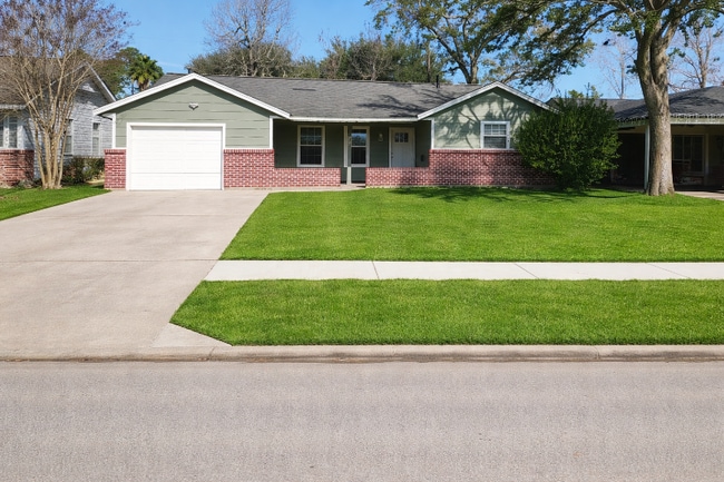 Building Photo - 531 Roper St