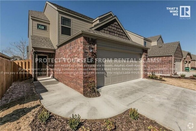 Building Photo - 2663 N Miranda Ave Rental