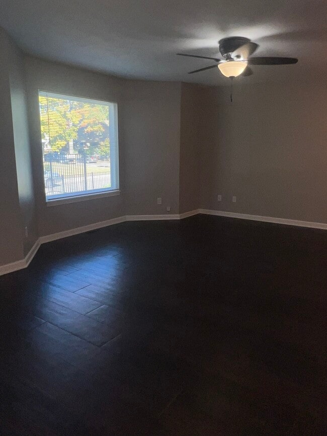 Photo - 511 Bernard Ave