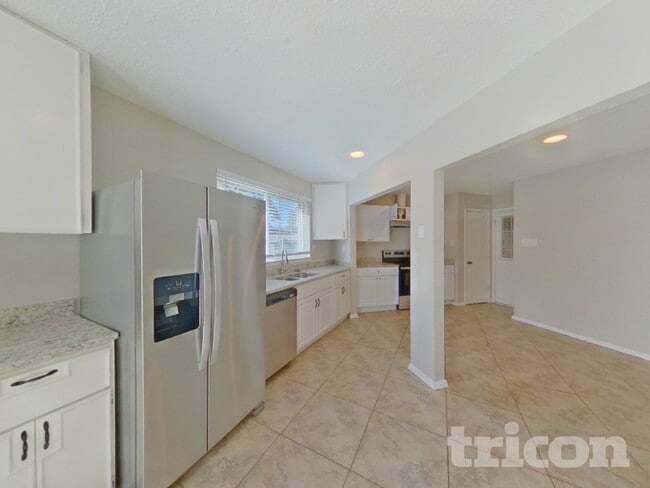 Photo - 5108 Bonneville Dr