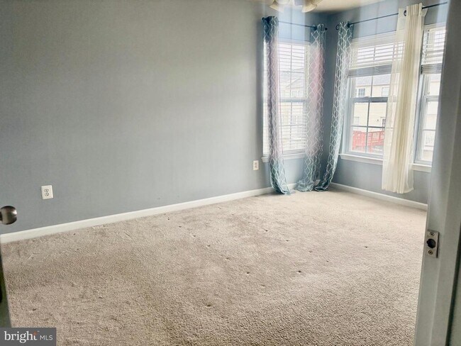 Photo - 927 Tipton Rd