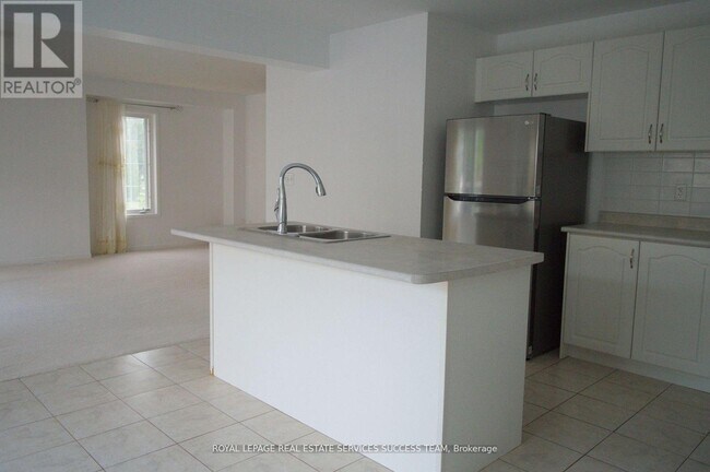 Photo - 1129 Beneford Rd