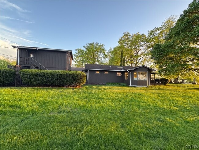 Photo - 155 Burtis Point Rd