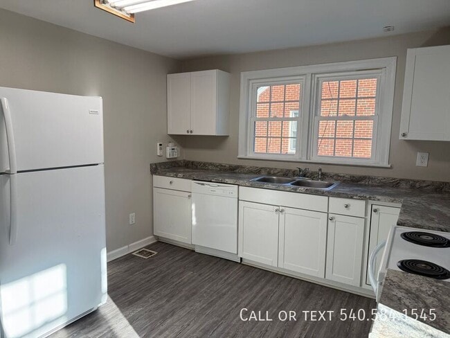 Photo - 1019 Ray Rd SE