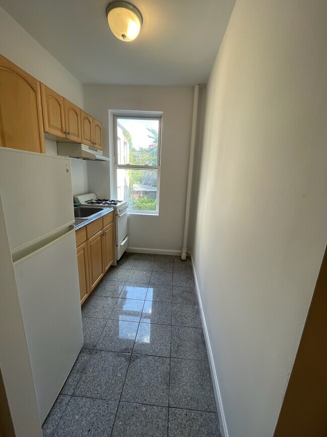 Photo - 110 Brainerd Rd Apartments