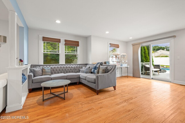 Photo - 250 Alpern Ave