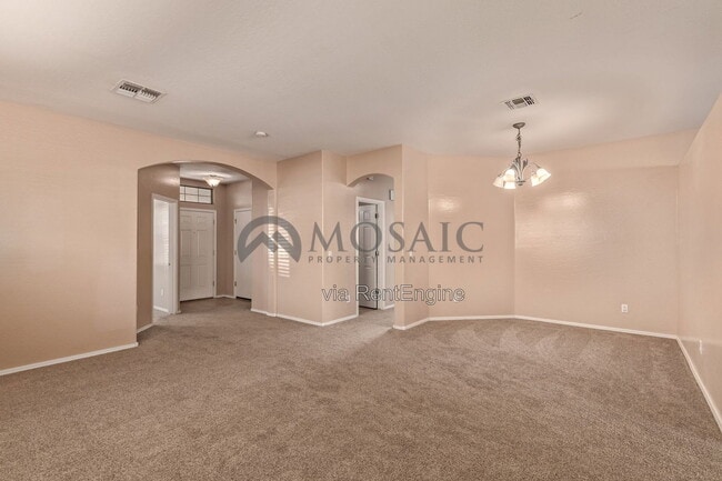 2317 S 88th Dr