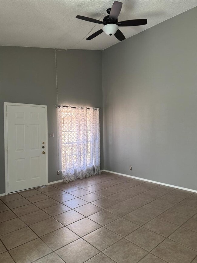 Photo - 8704 Pineridge Dr