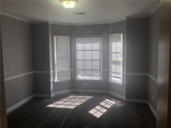 Photo - 839 Michael Lee Way