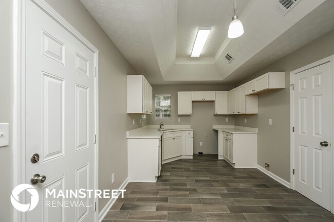 Photo - 7495 Royale Ct