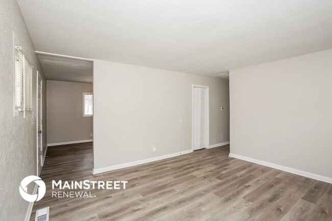 Photo - 4955 Katherine Dr