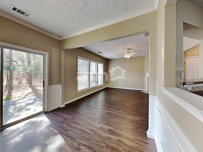 Photo - 4330 Annlette Dr NW