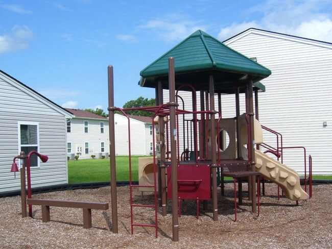 Photo - Newport Village Apartments