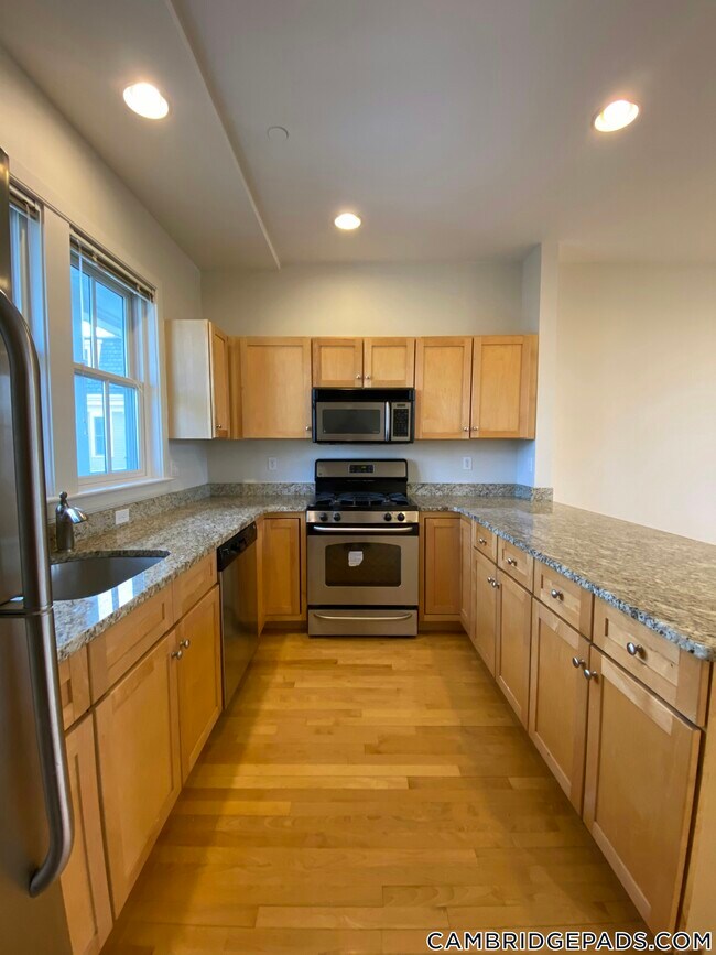 110 Second St Unit PH09