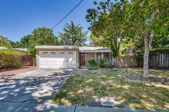 Building Photo - 1764 Montecito Ave Rental