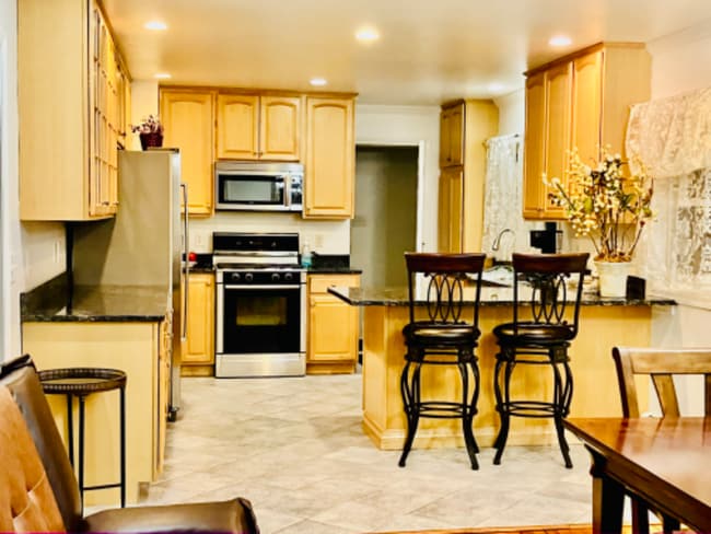 Photo - 1 Carlson Ct Unidad 1A