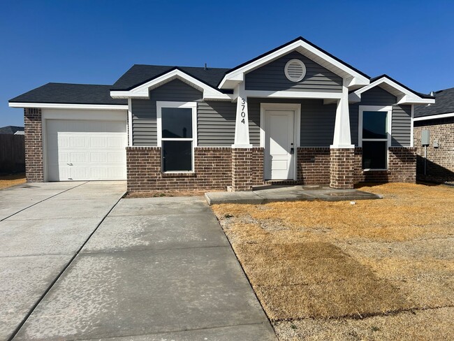 3 bed 2 bath New Betenbough Move In Ready! - 3 bed 2 bath New Betenbough Move In Ready! House