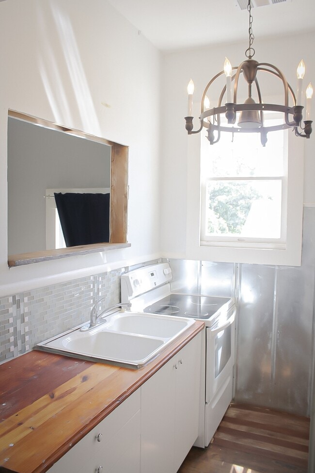 Photo - 2627 Avenue K