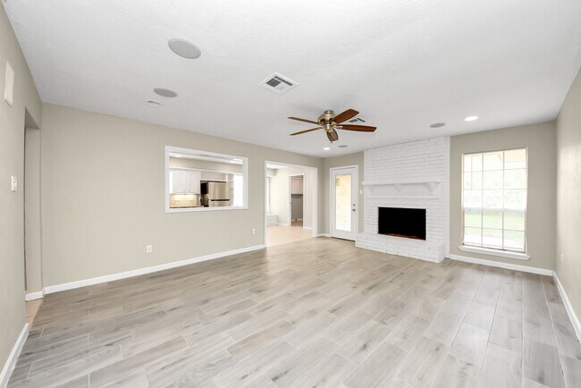 18703 Shay Ln