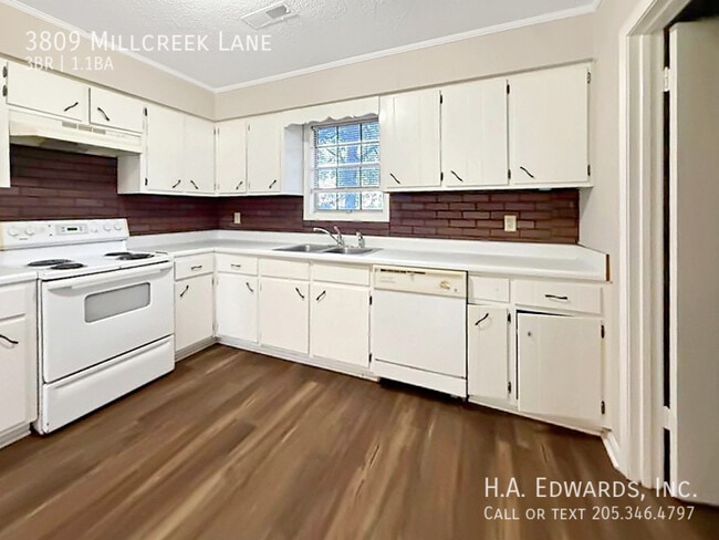 Photo - 3809 Mill Creek Ln