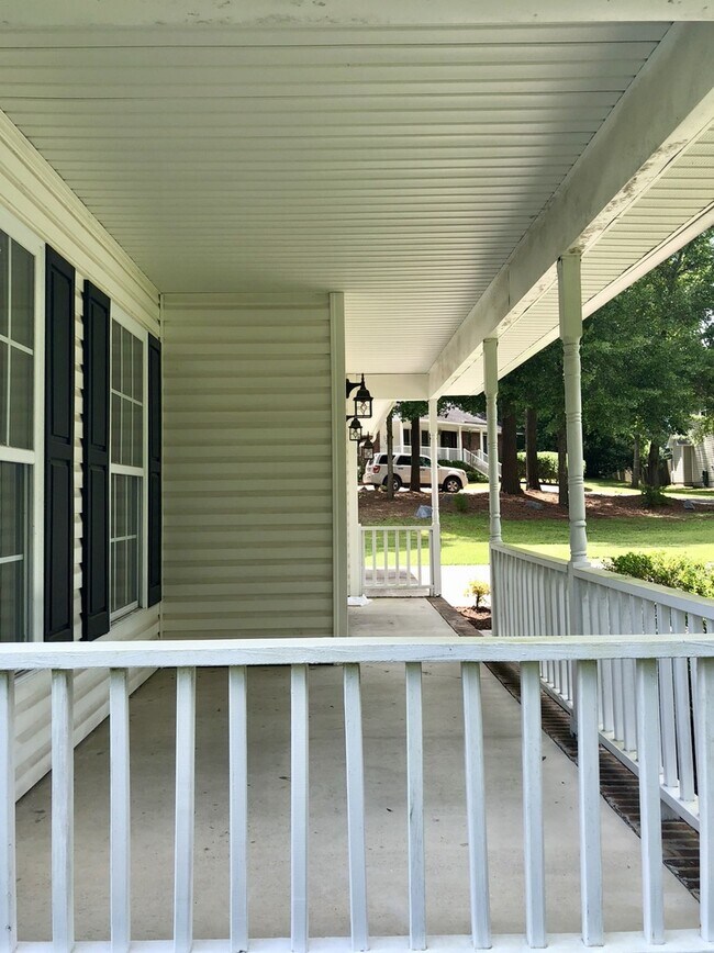 Photo - A Great Space on Pine Valley Court