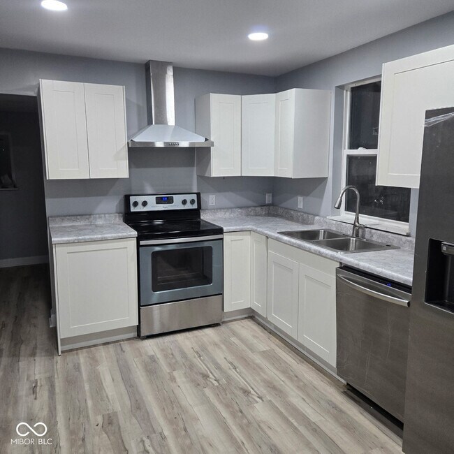 Photo - 1107 E Mulberry St