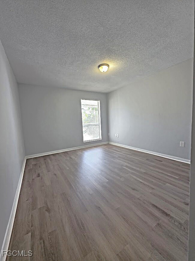 Photo - 1849 Maravilla Ave Unit D6