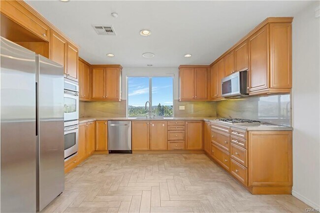 Photo - 5678 Como Cir