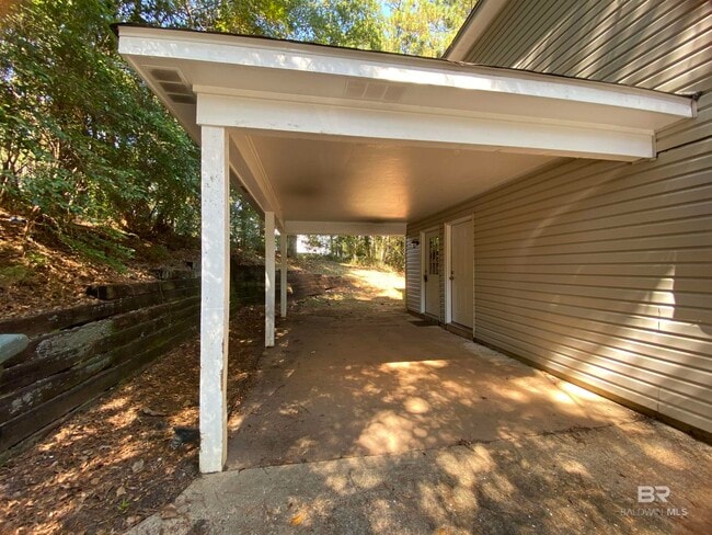 Photo - 233 Ridgewood Dr
