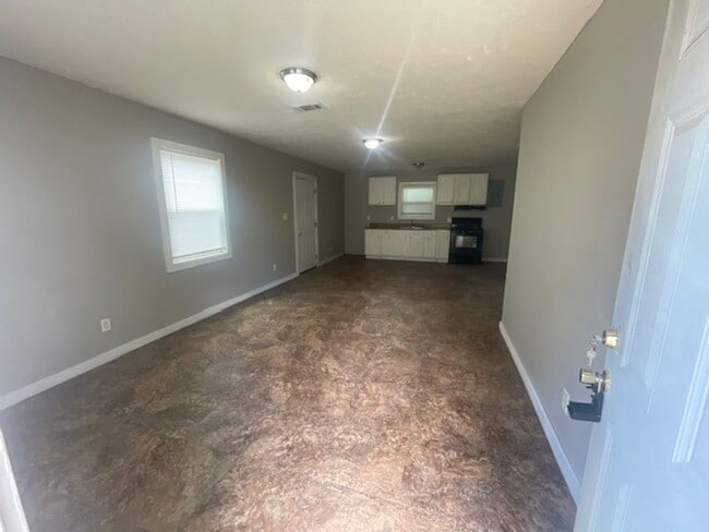 Photo - Renovated 2 Bedroom 1 Bath Unit for Rent! Unit 112