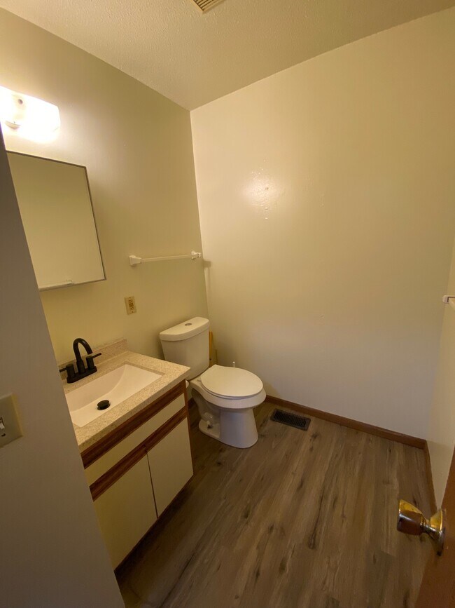 Photo - 396 Woodland Ave