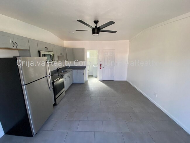 Photo - 2930 N Winstel Blvd Unit C