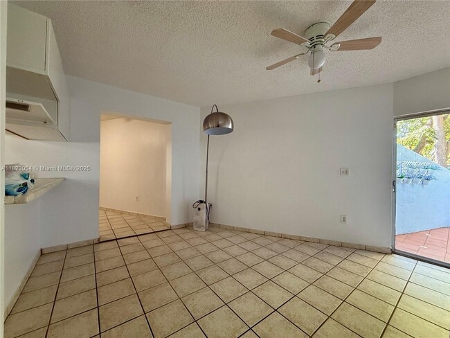 Building Photo - 798 Crandon Blvd Rental